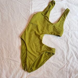 Nike Block Texture‎ Cut-Out One Piece Swimsuit